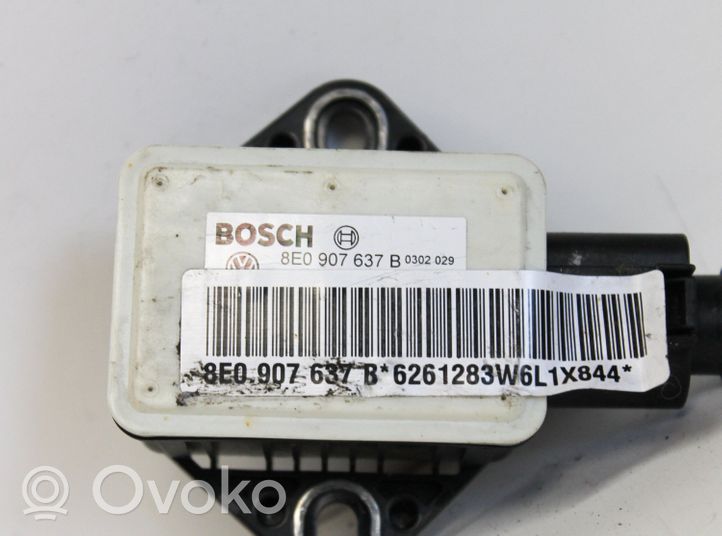 Audi A4 S4 B7 8E 8H Acceleration sensor 8E0907637B