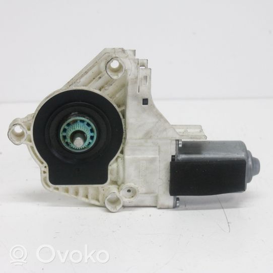 Audi A4 S4 B8 8K Etuoven ikkunan nostomoottori 8K0959802A