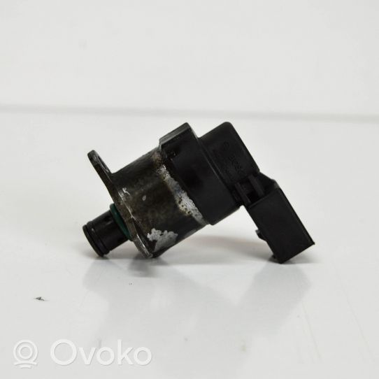 Audi Q7 4L Fuel pressure regulator 0928400572