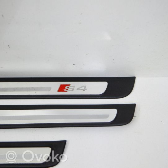 Audi A4 S4 B8 8K Slenksčių apdailų komplektas (vidinis) 8K0853376A