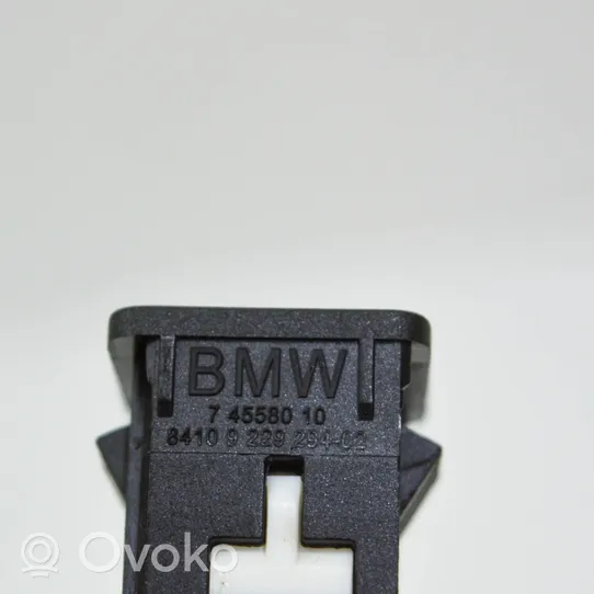 BMW 5 G30 G31 Connettore plug in USB 745580