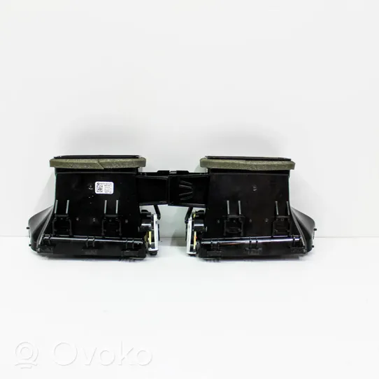 BMW X2 F39 Lango oro grotelės 9292741