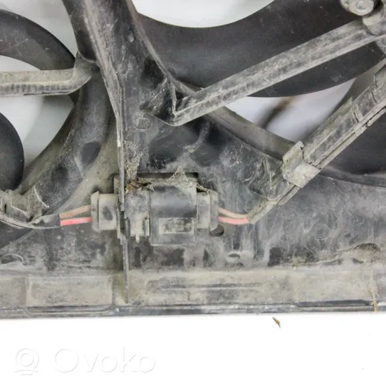 Volkswagen Touran I Radiator cooling fan shroud 1K0121207BB