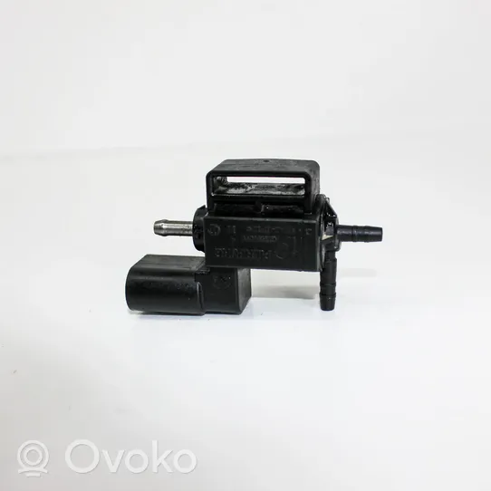 Audi Q3 8U Valve de freinage 06H906283B