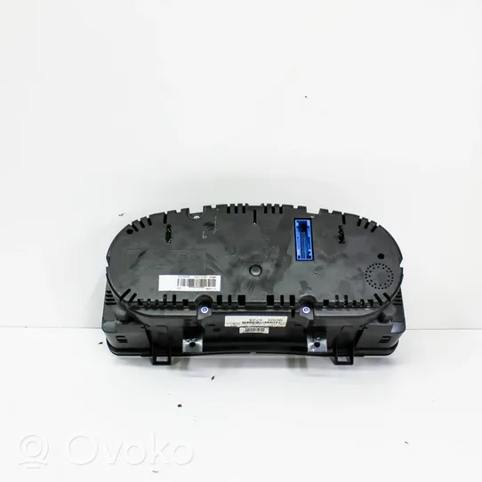 Volkswagen Tiguan Speedometer (instrument cluster) 5N0920972A