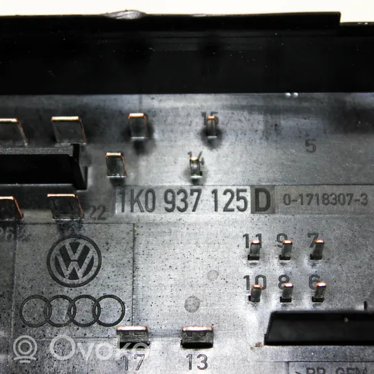 Volkswagen Tiguan Boîte à fusibles 1K0937125D