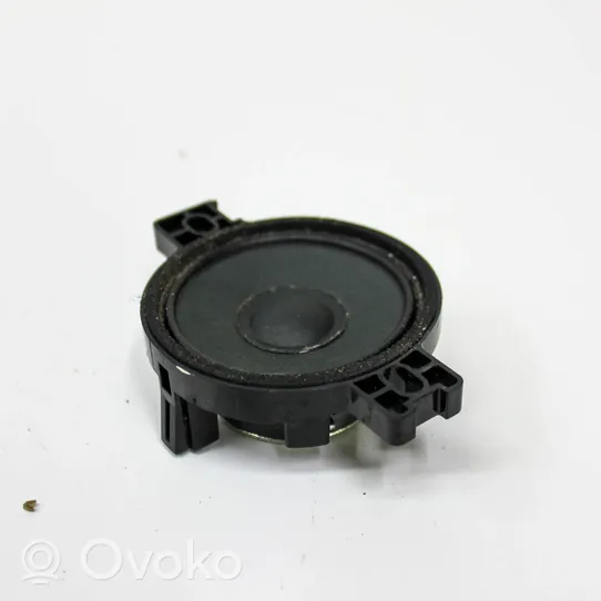 Audi A4 S4 B9 Garsiakalbis panelėje 4M0035454A