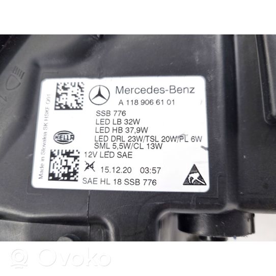 Mercedes-Benz CLA C118 X118 Lampa przednia A1189066101