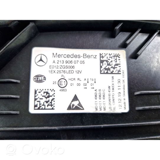 Mercedes-Benz E W213 Lampa przednia A2139060705