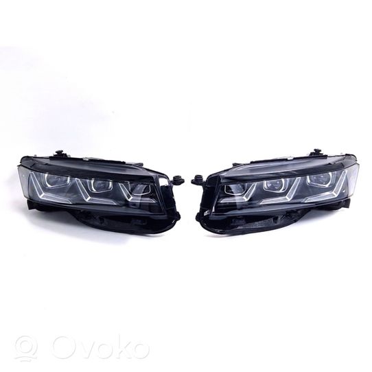 Volkswagen Touareg III Set di fari/fanali 761941082D