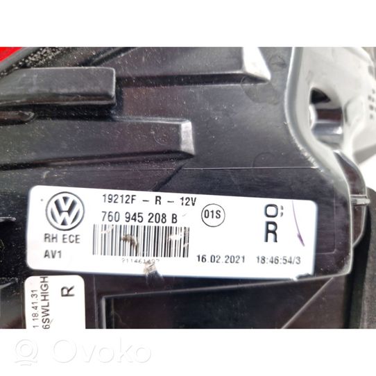 Volkswagen Touareg III Galinis žibintas kėbule 760945208B