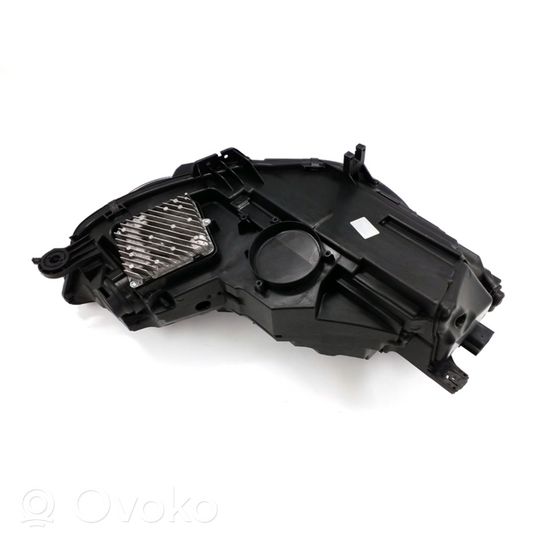 Audi A4 S4 B9 Priekinių žibintų komplektas 8W0941033D