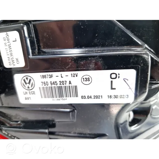 Volkswagen Touareg III Rear/tail lights 760945207A