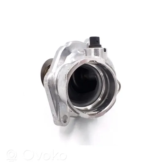 Mercedes-Benz V Class W447 Termostat / Obudowa termostatu 68013949AA