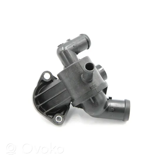 Audi A3 S3 A3 Sportback 8P Obudowa termostatu 03L121111AE