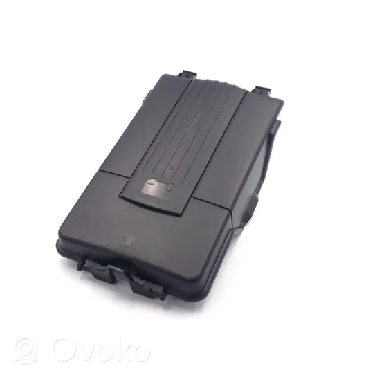 Audi A3 S3 8P Battery box tray cover/lid 1KD915443D