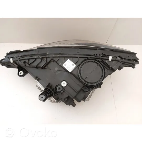 Mercedes-Benz SL R232 Lampa przednia A2329067202