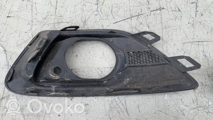 Opel Astra J Mascherina inferiore del paraurti anteriore 13264573