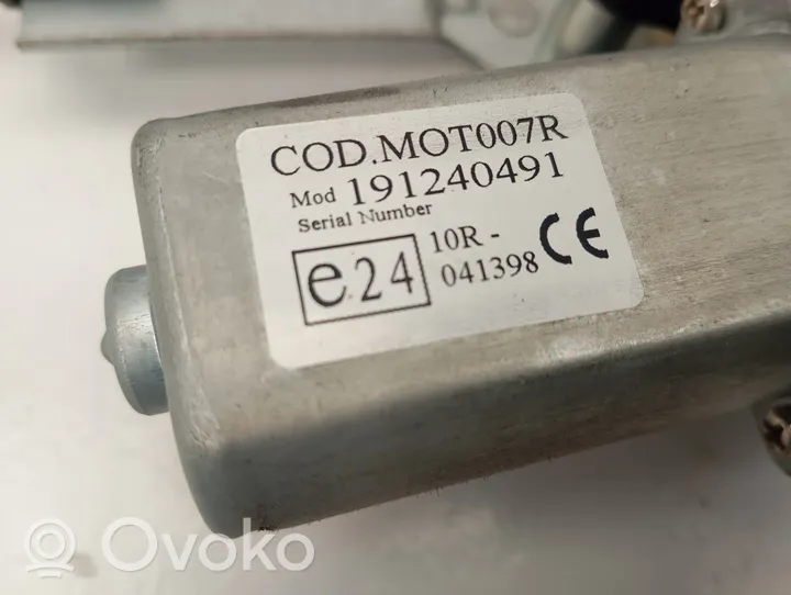 Opel Corsa E Передний механический механизм для подъема окна 10R041398