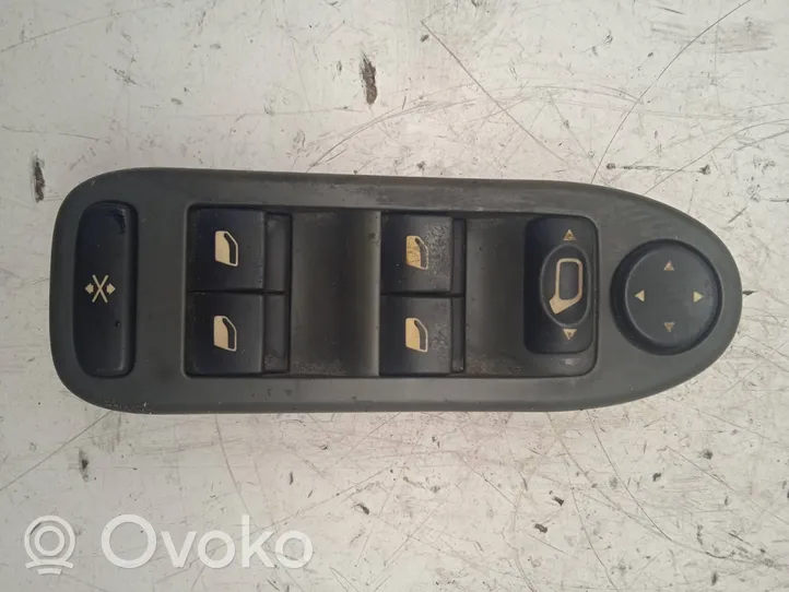 Citroen C5 Sähkötoimisen ikkunan ohjauskytkin 96326945ZJ