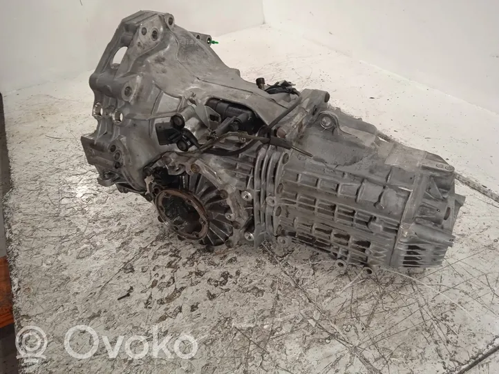 Audi A4 S4 B5 8D Mechaninė 5 pavarų dėžė DVX