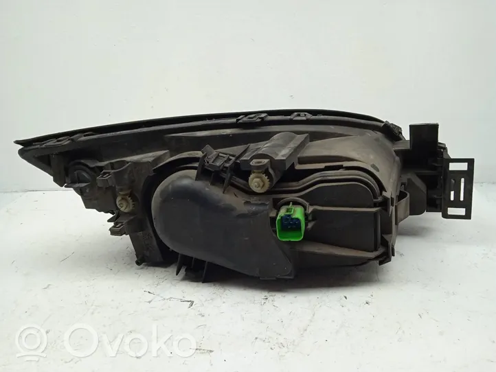 Ford Mondeo Mk III Lampa przednia 1S7113006AL