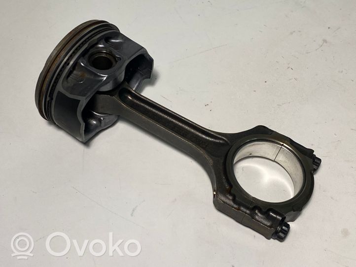 Ford Mustang V Piston with connecting rod CR3Z6108B