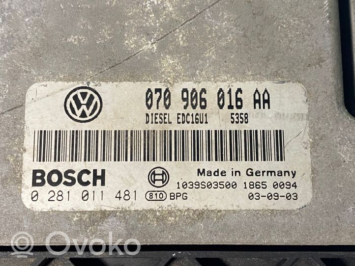 Volkswagen Touareg I Calculateur moteur ECU 070906016AA