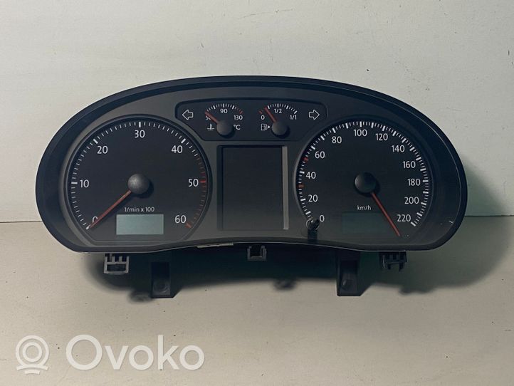 Volkswagen Polo IV 9N3 Compteur de vitesse tableau de bord 6Q0920804J