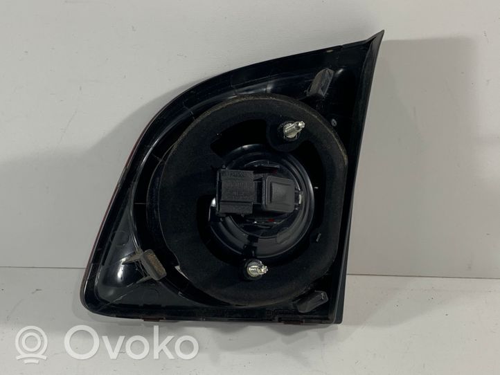 Volkswagen Golf Plus Lampy tylnej klapy bagażnika 5M0945093J