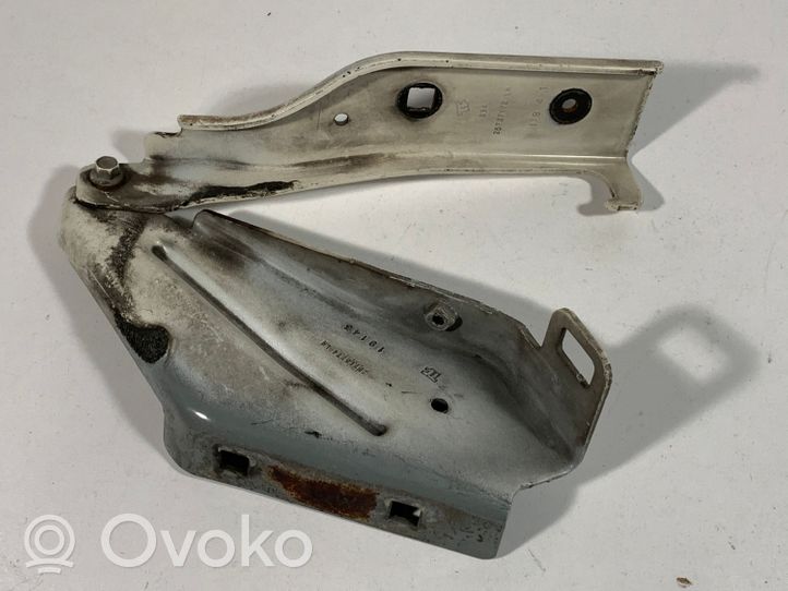 Cadillac SRX Engine bonnet/hood hinges 25715774