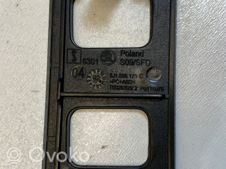 Skoda Roomster (5J) Autres pièces du tableau de bord 5J1858179C