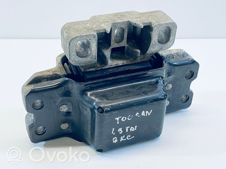 Audi A3 S3 A3 Sportback 8P Supporto della scatola del cambio 1K0199555N