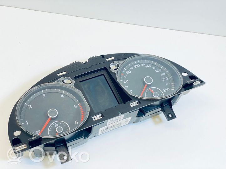 Volkswagen PASSAT CC Compteur de vitesse tableau de bord 3C8920870A