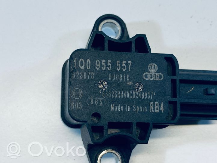 Volkswagen Eos Airbag deployment crash/impact sensor 1Q0955557