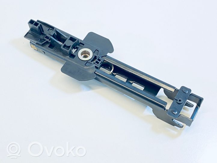 Volkswagen Touareg I Rail de réglage hauteur de ceinture de sécurité 7L0857819F