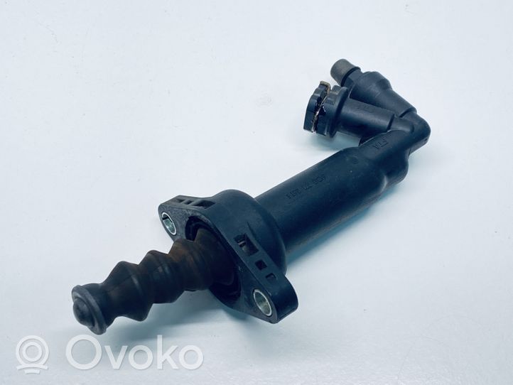 Seat Ibiza IV (6J,6P) Clutch slave cylinder 6Q0721261E