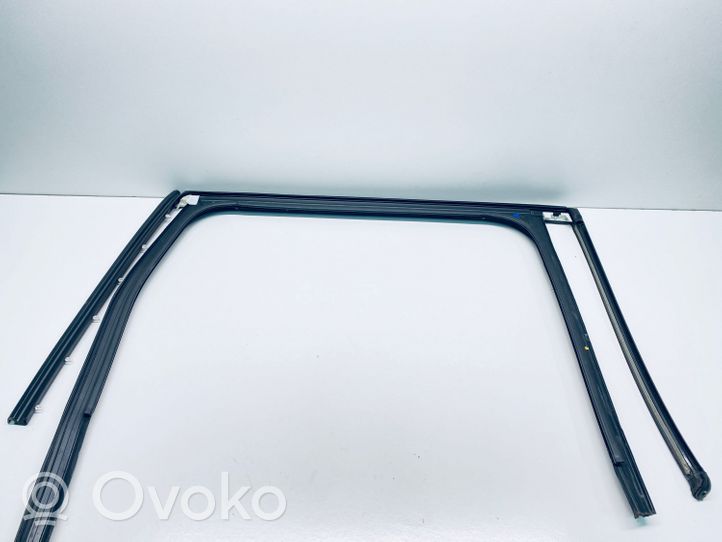 Volkswagen Touareg II Rubber seal rear door window/glass 7P0839431L