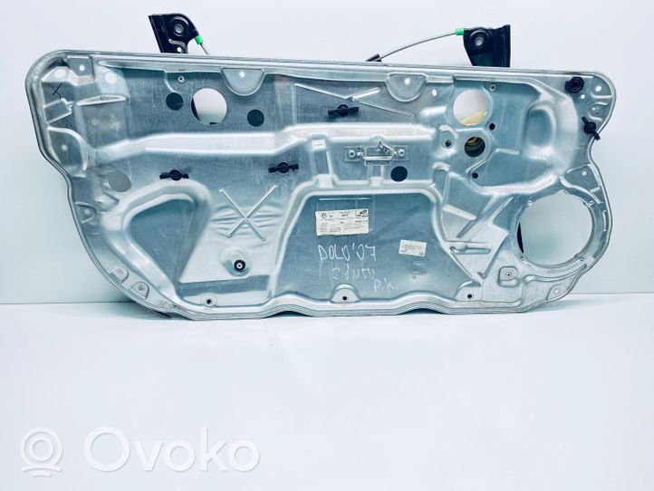 Volkswagen Polo IV 9N3 Alzacristalli elettrico della portiera anteriore 6Q3837461F