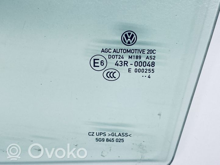 Volkswagen Golf VII Szyba drzwi tylnych 5G9845025