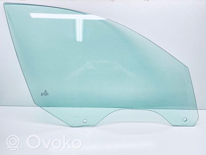 BMW 7 E65 E66 Front door window glass four-door 8223840