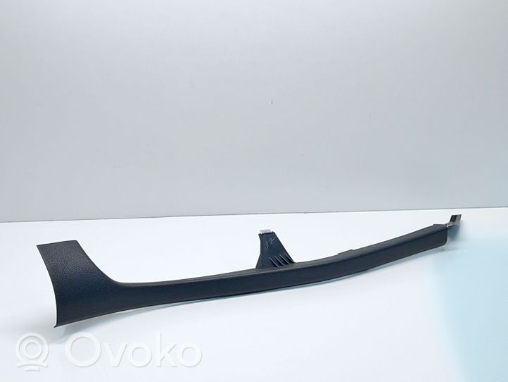 Volkswagen Jetta V Rivestimento inferiore laterale del sedile posteriore 1K4867765A