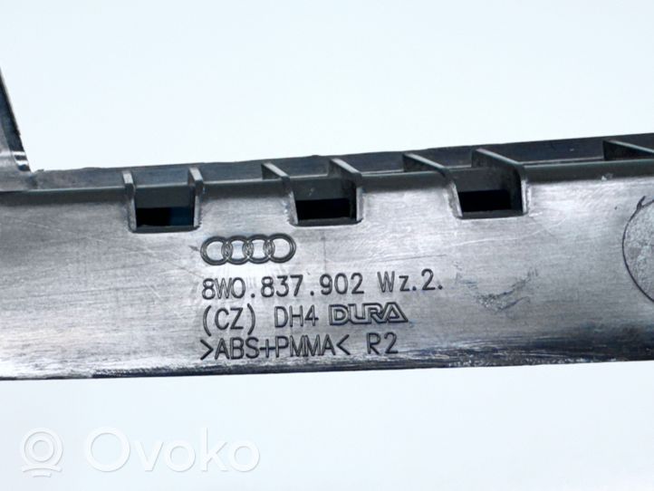 Audi A4 S4 B9 Rivestimento modanatura del vetro della portiera anteriore 8W0837902A