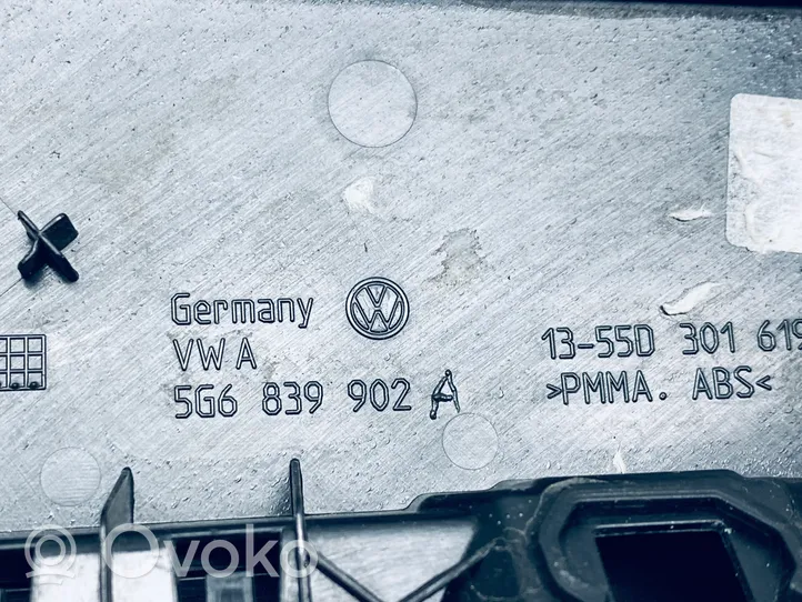 Volkswagen Golf VII Galinių durų stiklo apdaila 5G6839902A