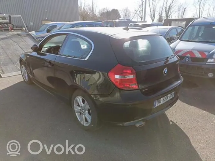 BMW 1 E81 E87 Muut kojelaudan osat 