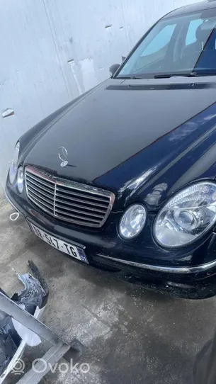 Mercedes-Benz E AMG W211 Dangtis variklio (kapotas) 211880045728