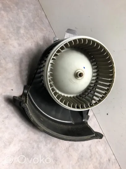 Renault Kangoo II Ventola riscaldamento/ventilatore abitacolo 7701068992