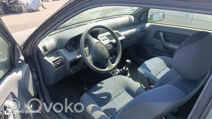 Renault Clio I Osłona przeciwsłoneczna szyberdachu 7700829185