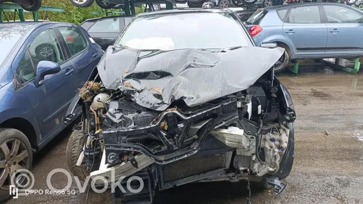 Renault Captur Zwrotnica koła przedniego 400146736R