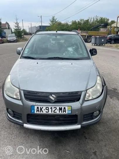 Suzuki SX4 Pyyhkimen moottori 3810080J01